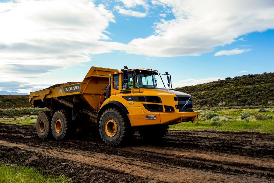 Komatsu Dump Truck Hauling Dirt in Utah Farm | Agricultural Construction | Wollam